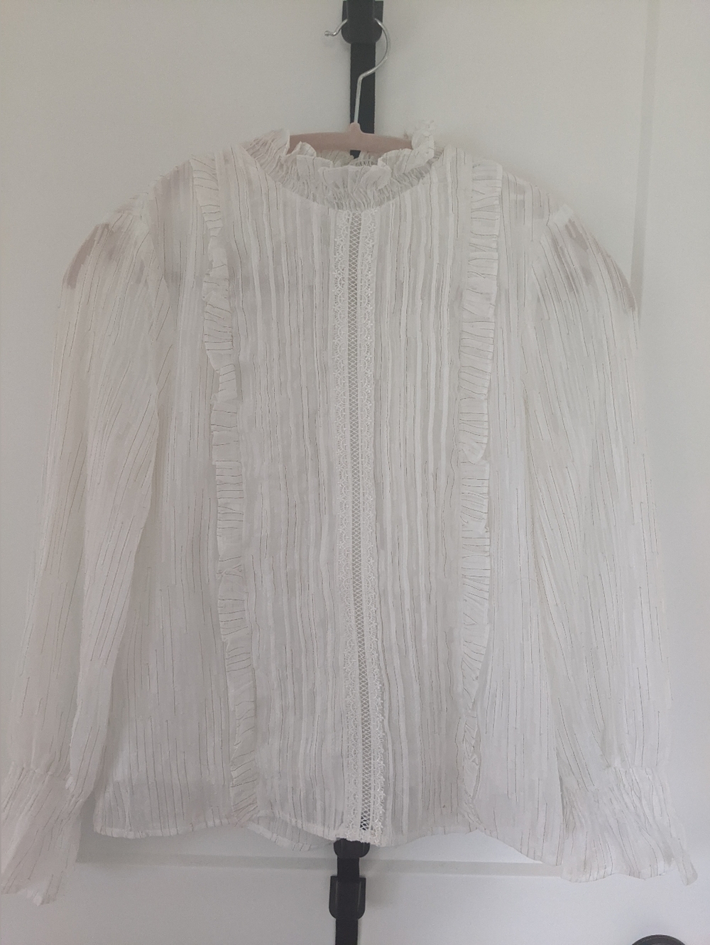 Cubic White Stand Up Collar Ruffled Blouse, size S